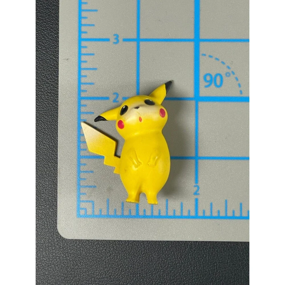 Pokemon Nintendo TOMY Quizzical Pikachu Figure Figurine PVC Vintage